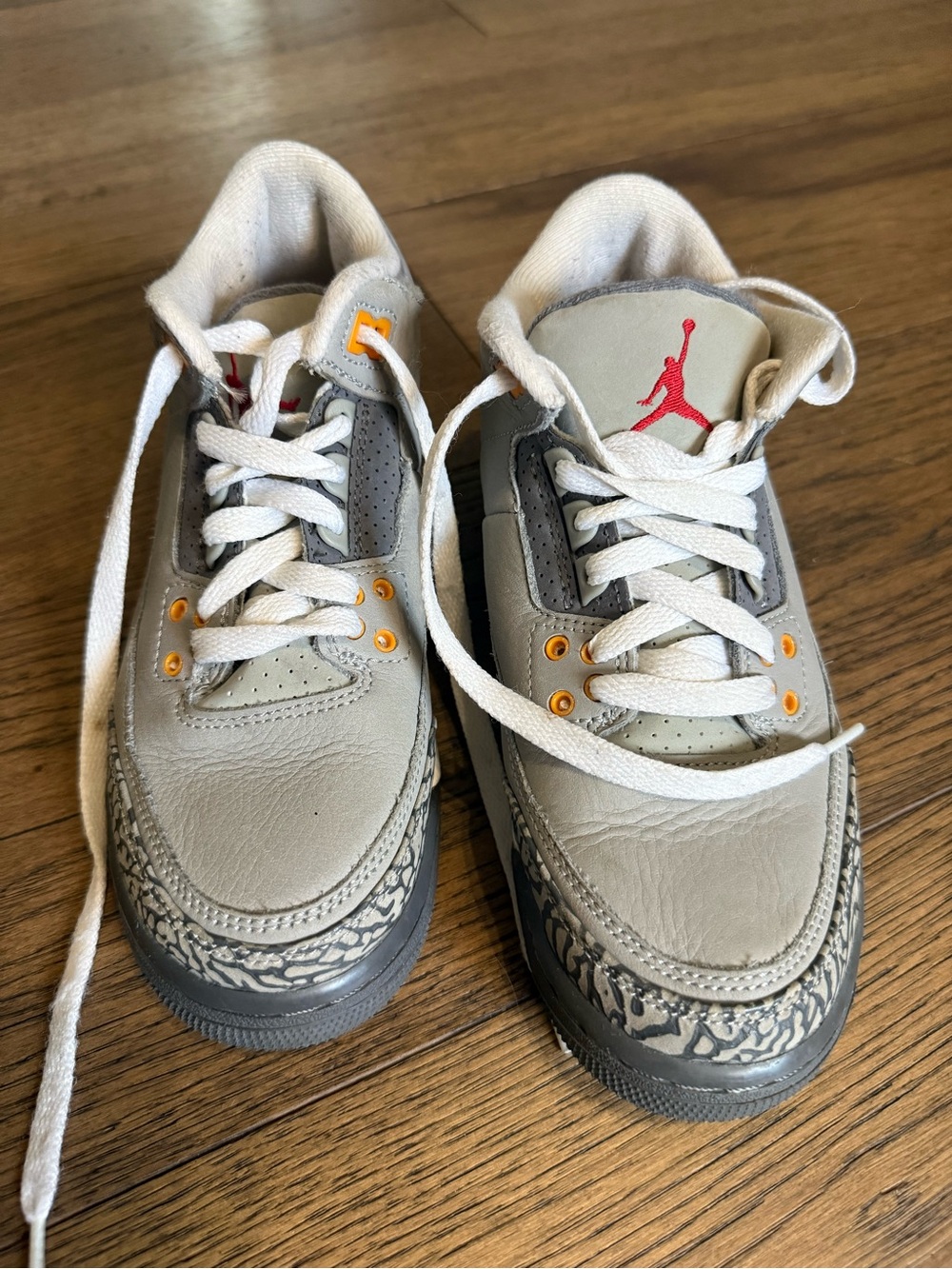 Jordan kid’s Grey Sneakers with Orange Eyelets and Red Jumpman 4.5 Y